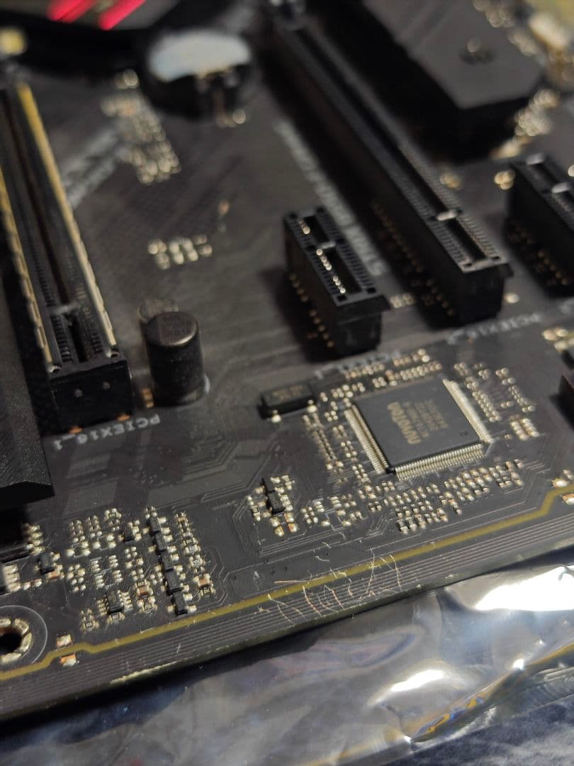 Ryzen7 5800X+マザー+DDR4-3200 32GB RGBメモリ