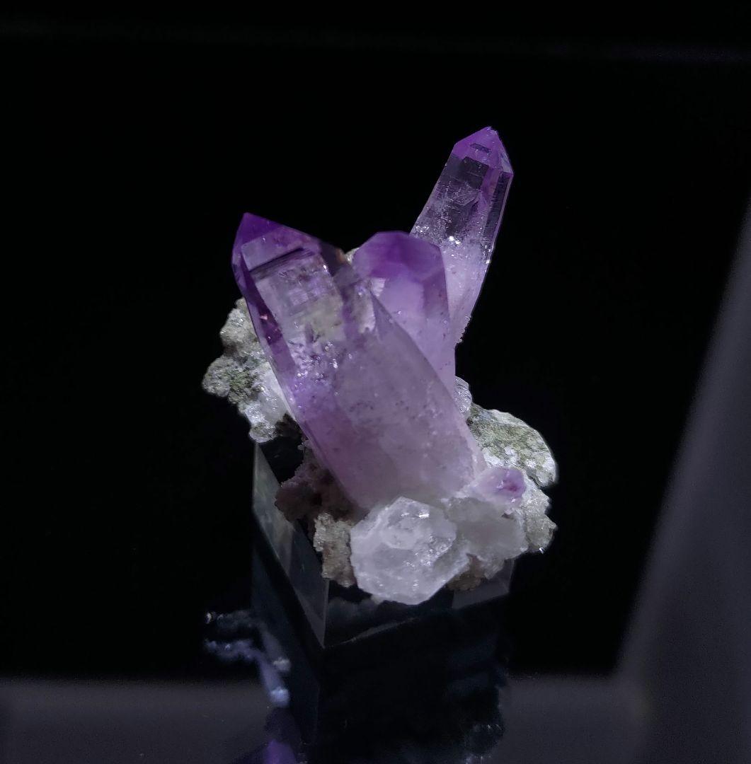 ベラクルスアメジスト 鉱石 鉱物 ミネラル 標本 原石 母岩付き ③