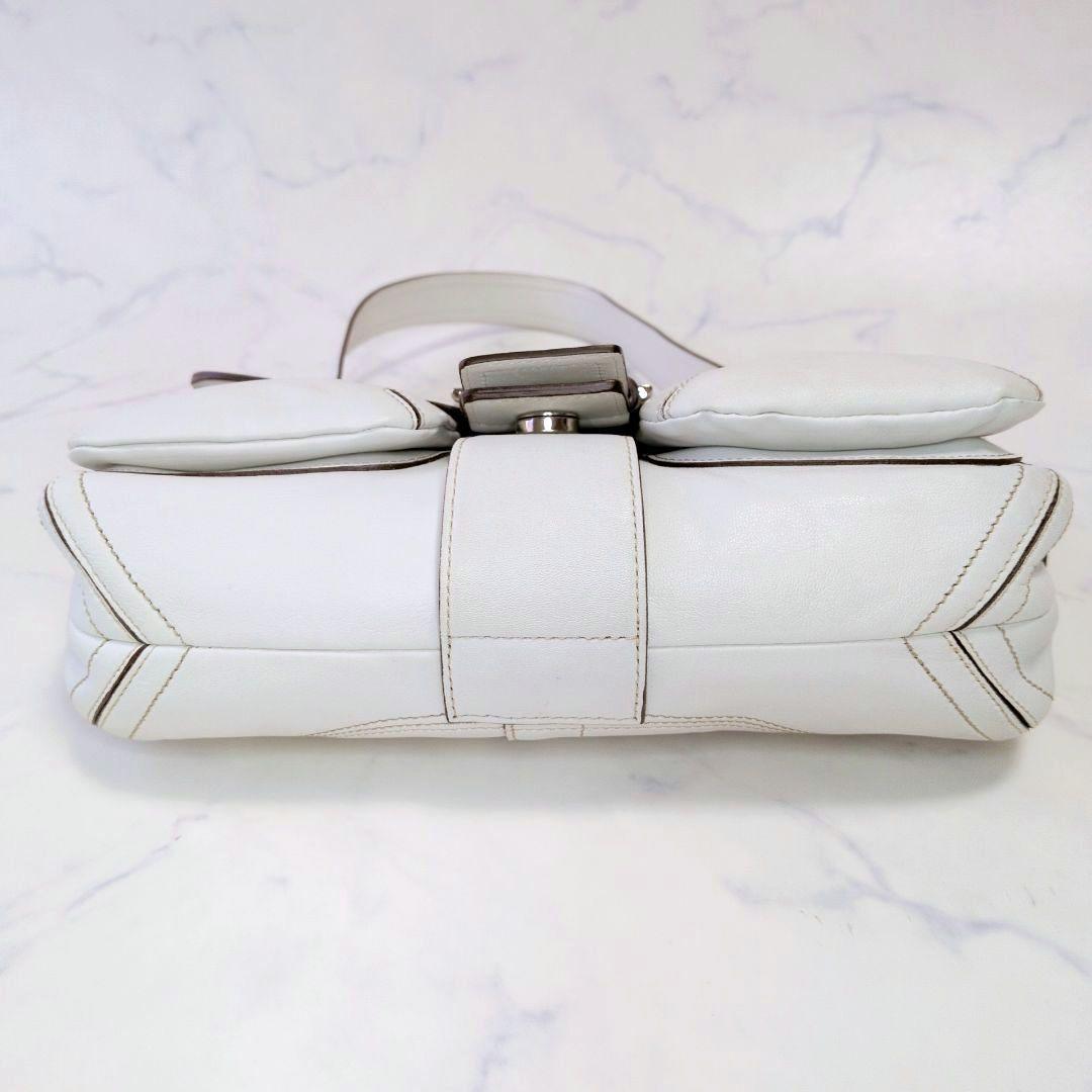 【美品】コーチ ソーホー ワンハンドバッグ レザー 肩掛け チャーム 9434