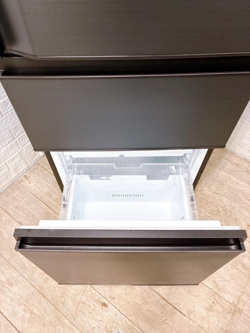 B01044 トウシバ 326L 冷蔵庫 大型 小型 一人暮らし