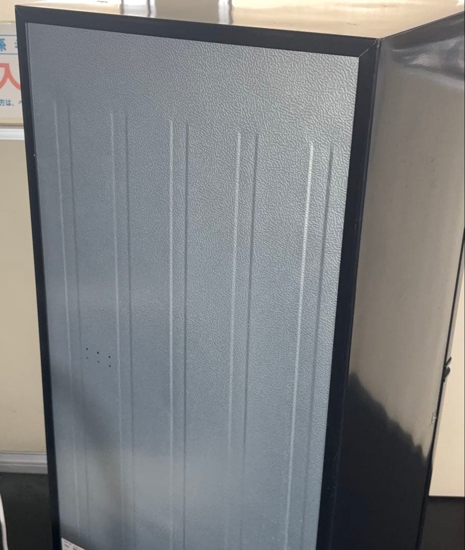 【引取り限定／東京都瑞穂町】山善 冷凍冷蔵庫 YFR-D111(B) 106L