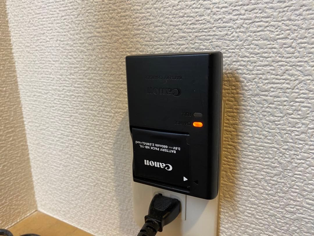 Canon IXY 200 コンパクトデジタルカメラ 本体