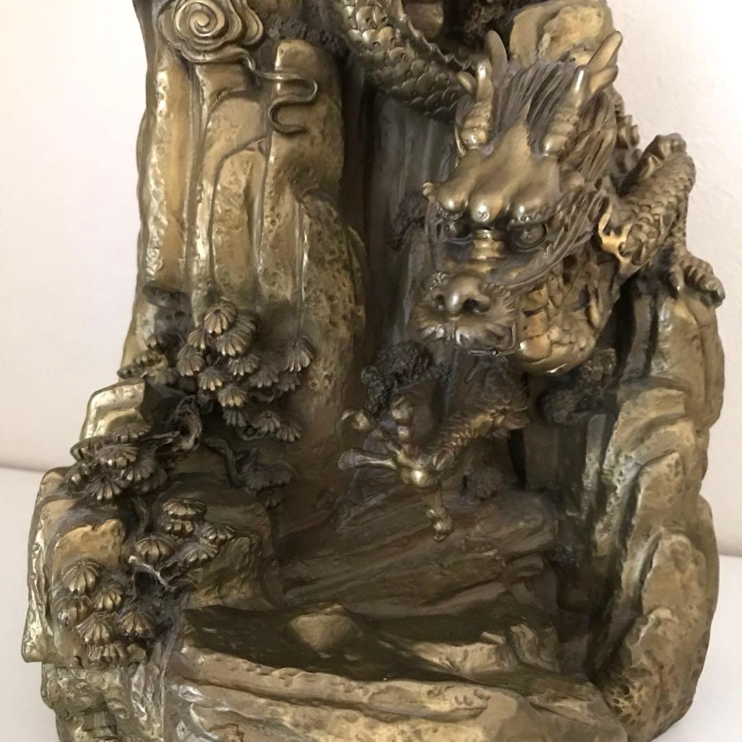 山水龍　五本指の龍　龍の置物　風水置物