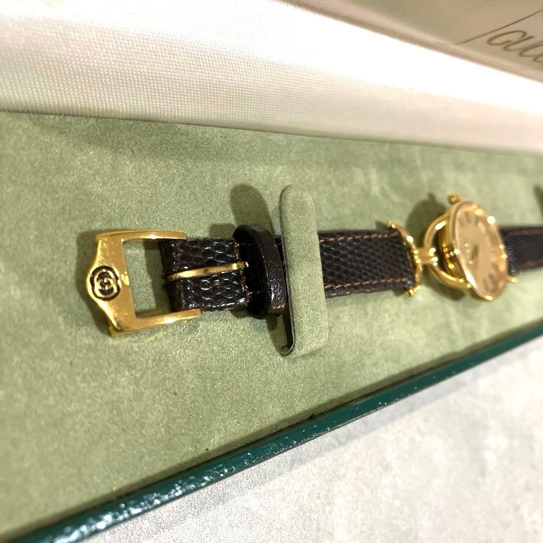 GUCCI 腕時計 オーバルケース 6000.2.L
