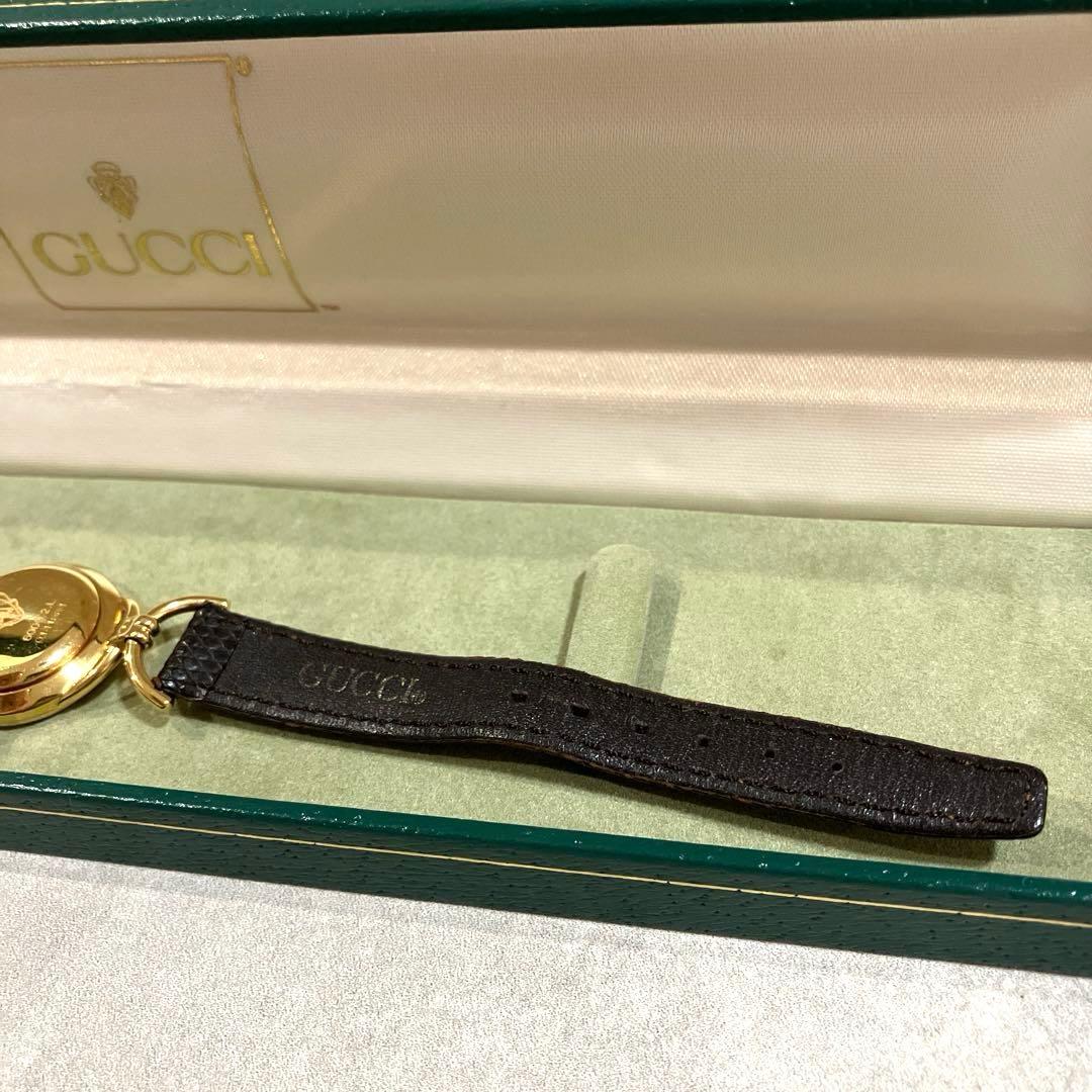 GUCCI 腕時計 オーバルケース 6000.2.L