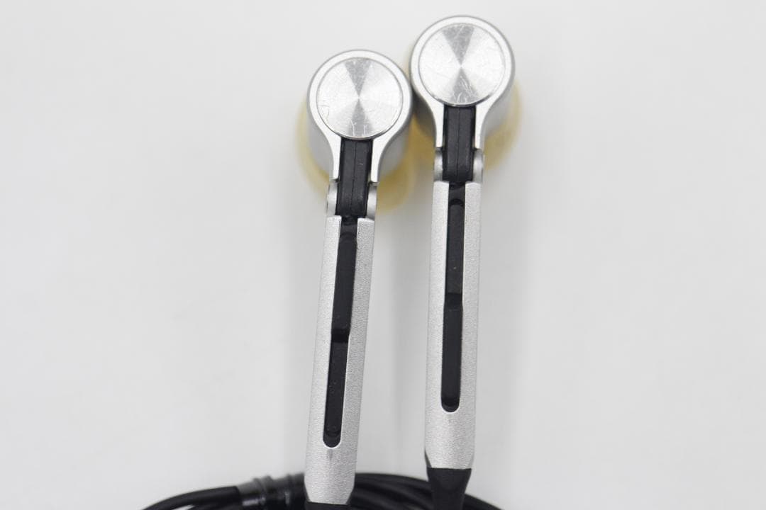 2898★希少 ! パナソニック インナーイヤーヘッドホン RP-HJE70-S