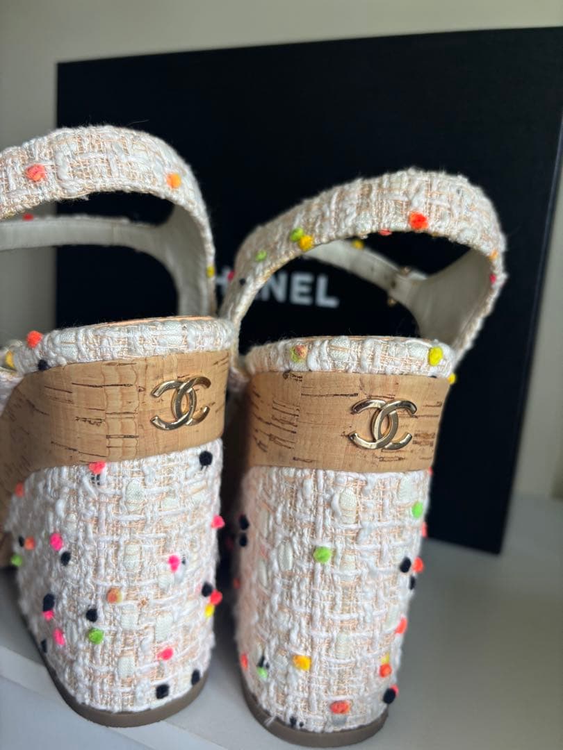 CHANEL ツイードサンダル カラフルポンポン