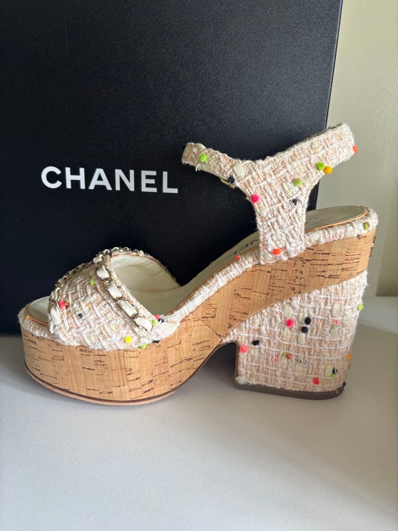 CHANEL ツイードサンダル カラフルポンポン