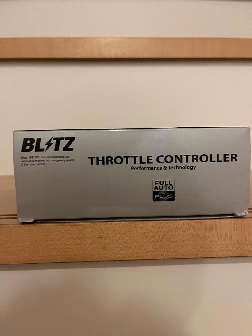 【ken】BLITZ スロットルコントローラー ヴェルファイア