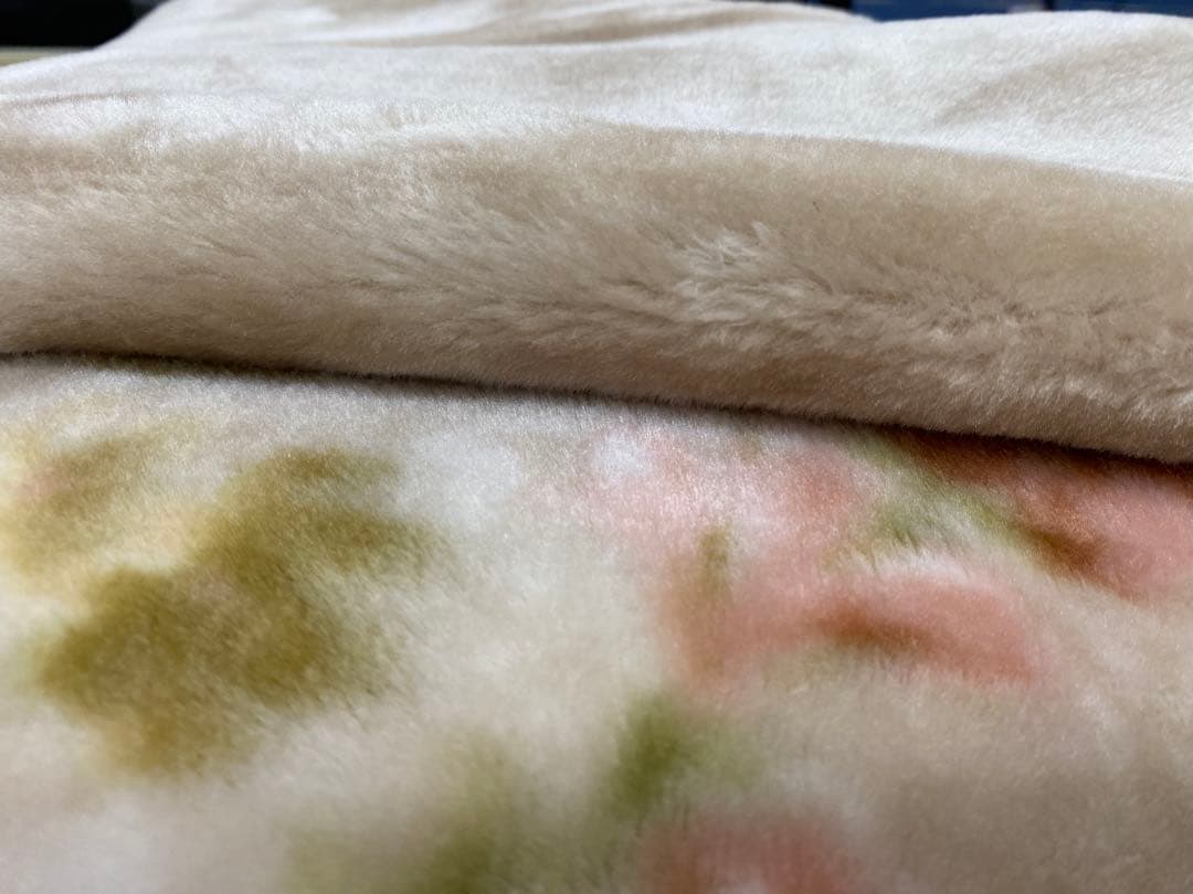 西川　ポリエステル合わせ毛布・ふっくらボリューム・シングルサイズ１４０×２００㎝