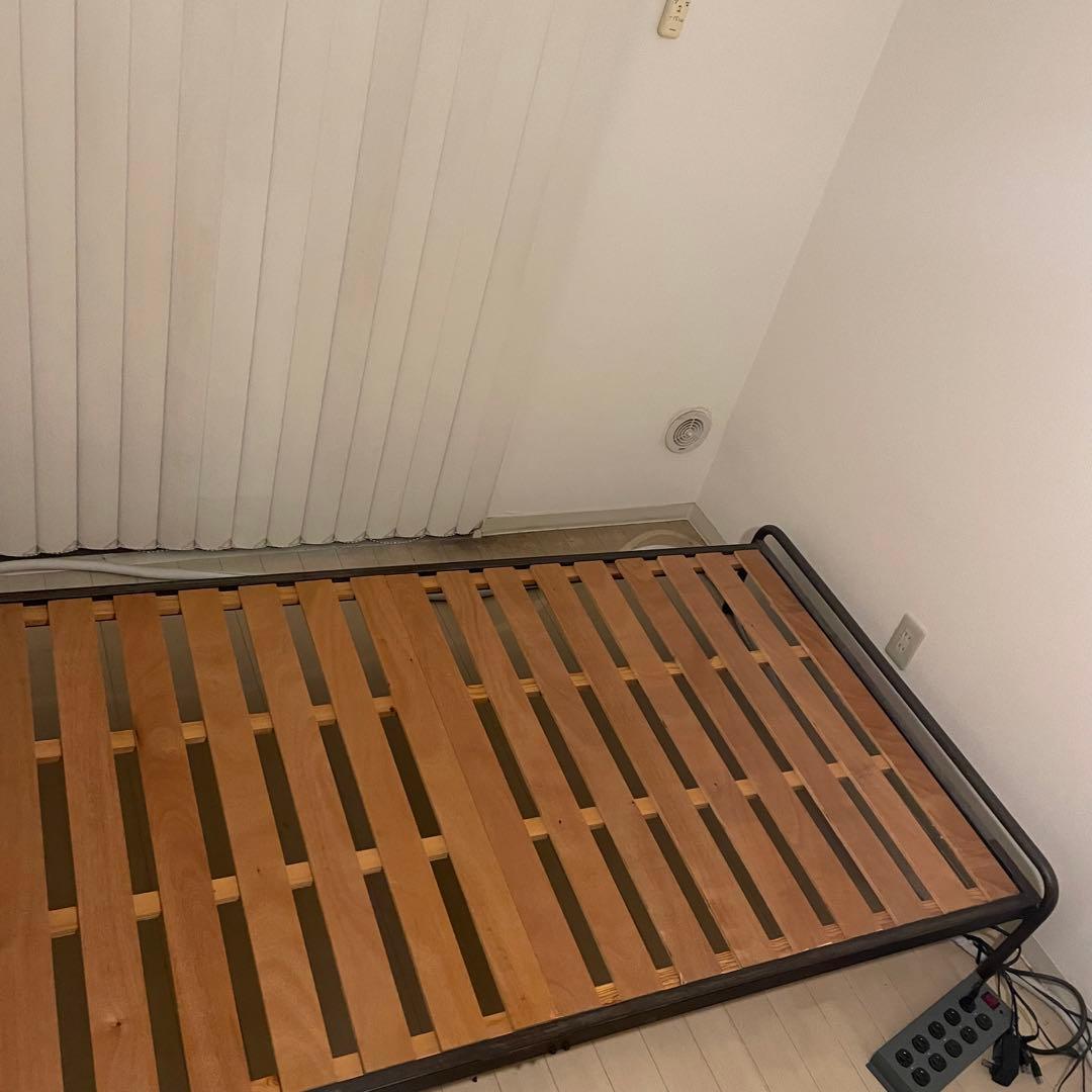 Cセット売り可能。アデペシュ a depeche シングルベッドフレーム