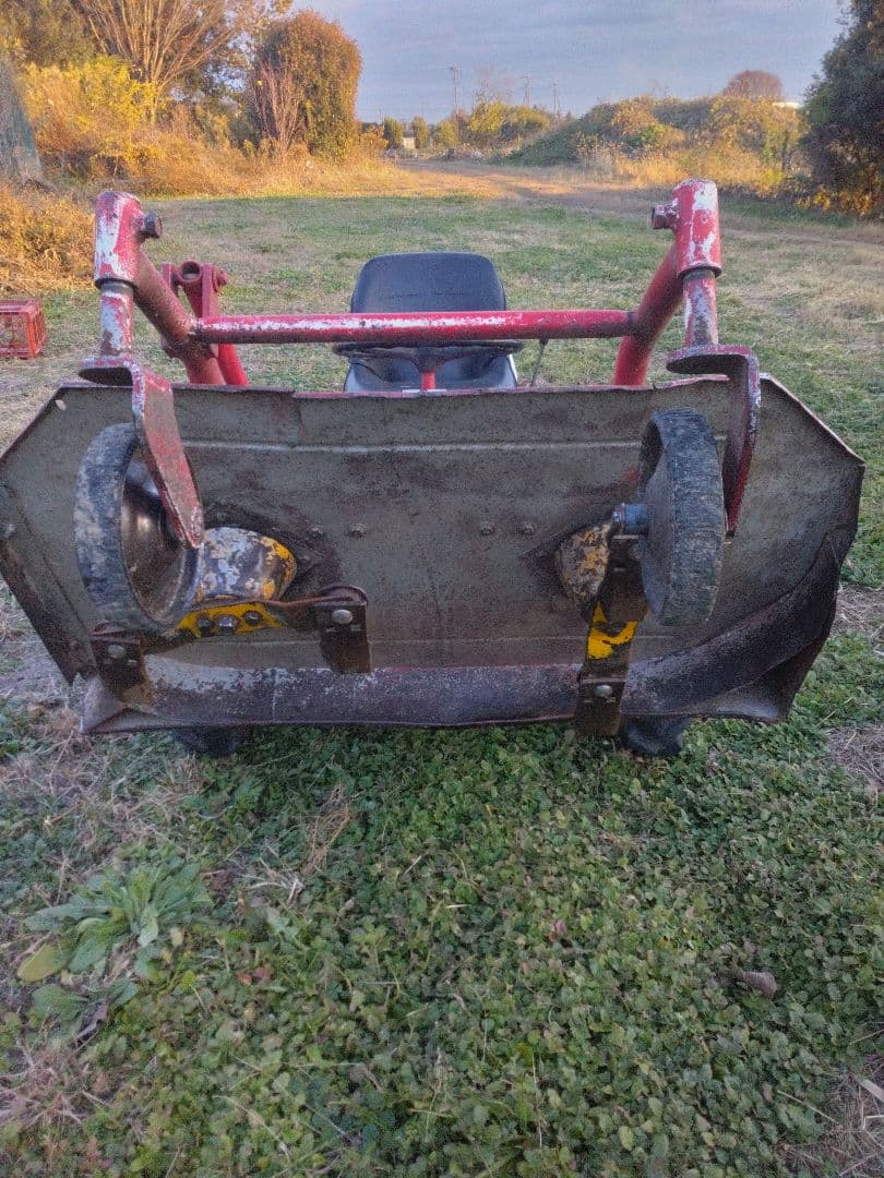 サンケーSRM-1000cロータリーモア ハンマーナイフモア 乗用草刈 機