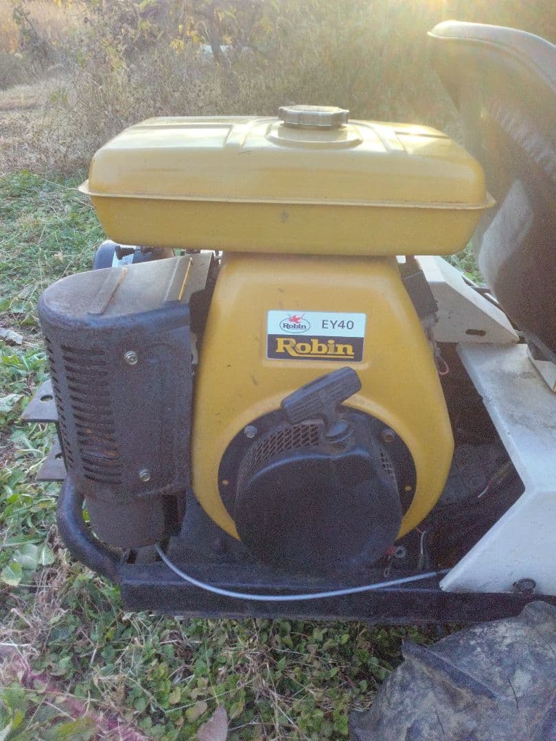 サンケーSRM-1000cロータリーモア ハンマーナイフモア 乗用草刈 機