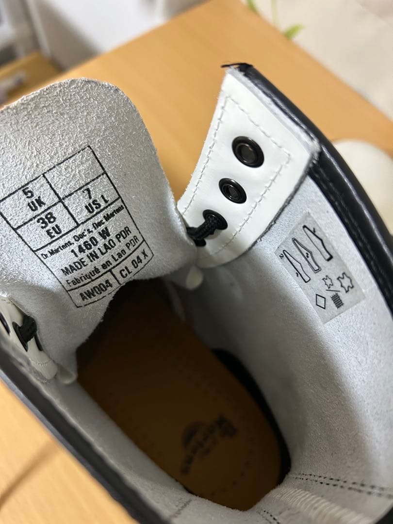 Dr. Martensドクターマーチン 8ホール 1460白 UK5