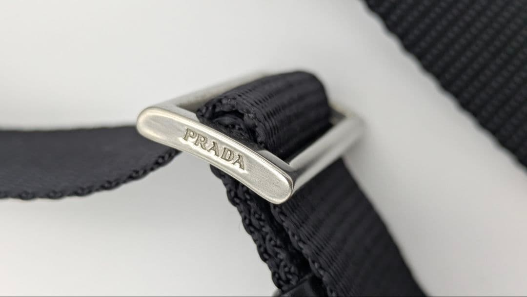 PRADA プラダ ナイロン ショルダーバッグ ブラック 三角ロゴ 正規品