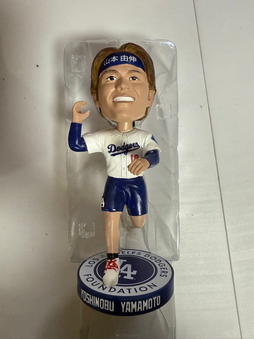 aloha 山本由伸　ボブルヘッド 球場配布　チャリティ　ワールドシリーズ