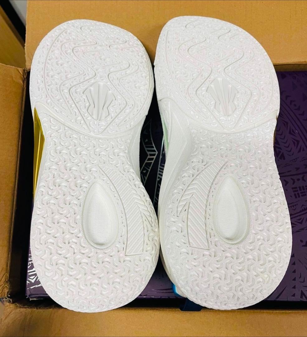 海外限定Kyrie1 バスケットボールシューズ US9.5／27cm