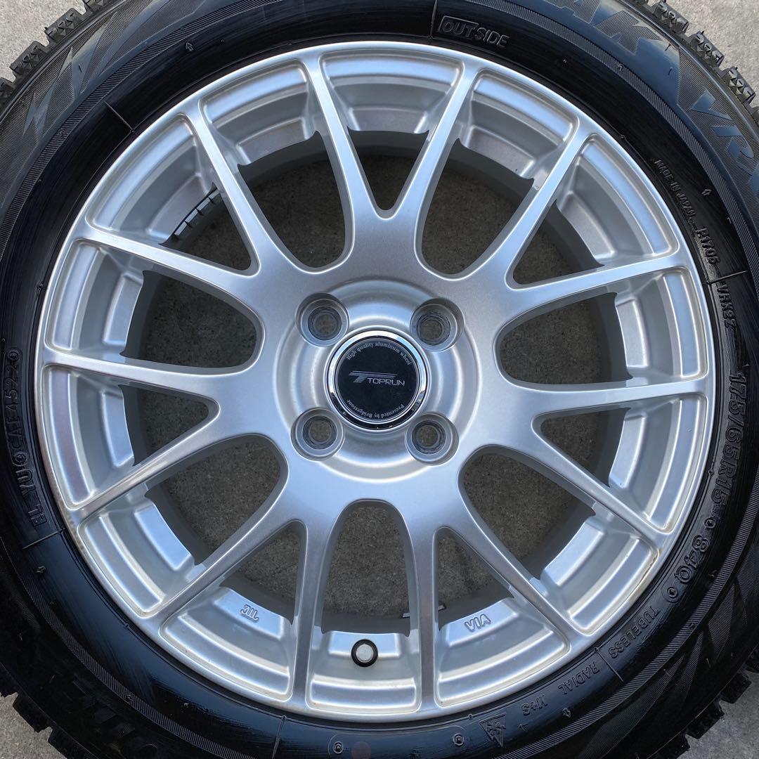 中古バリ溝ブリヂストンスタッドレスセット175/65R15 アクア、ヴィッツ