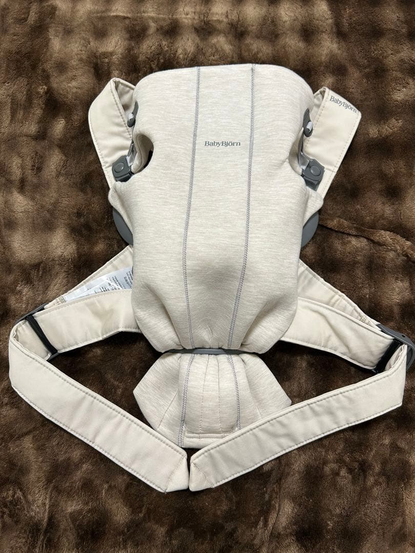 【美品】ベビービョルン　ベビーキャリアmini