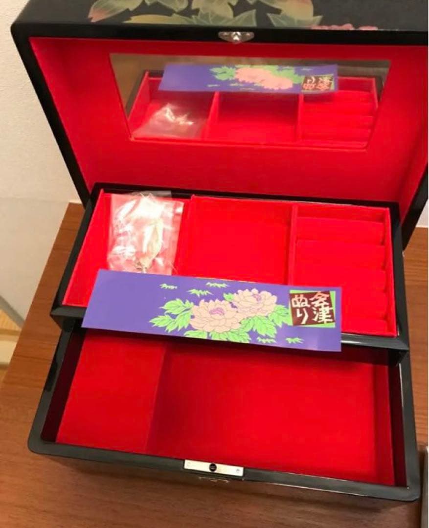 会津塗り漆器　鍵付きオルゴール　宝石箱