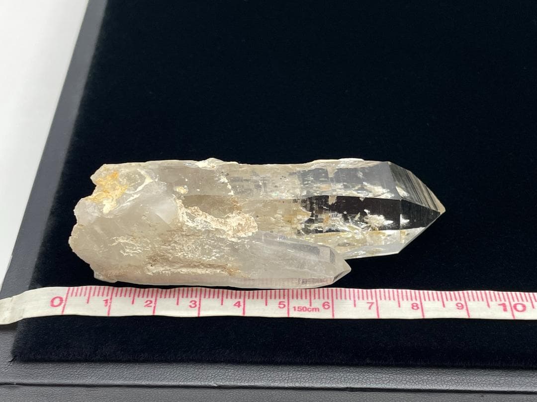 ポイント（山梨県八幡山水晶）