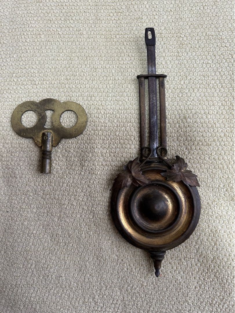 昔懐かしのレア商品、大正時代から昭和初期のアンティーク八角形柱時計／名古屋時計／