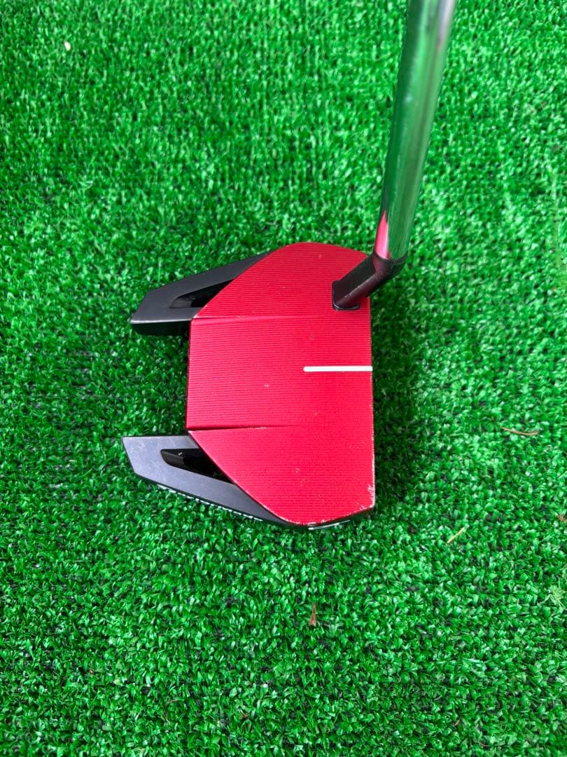 テーラーメイド　スパイダーGTパター