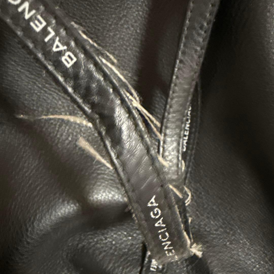 バレンシアガ　レザー　トートバッグ　ブラック