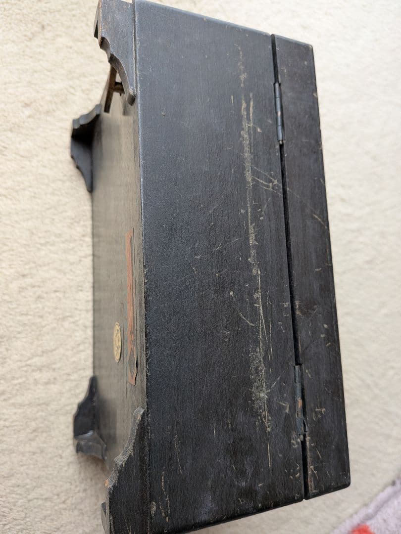 木製オルゴール 彫刻彫り　Vintage　(⁠✿⁠^⁠‿⁠^⁠)