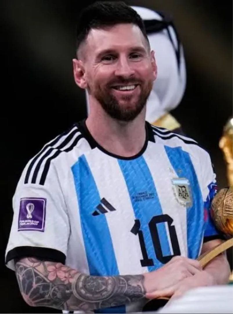 アルゼンチン代表２０２２W杯決勝　マッチデイ付き＆ W杯パッチ付き メッシ＃１０