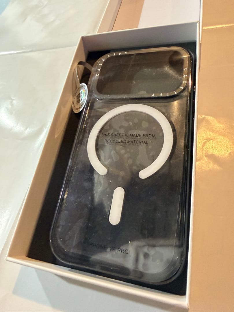 【美品】iPhone17Pro ケース ［CASETiFY］クリア