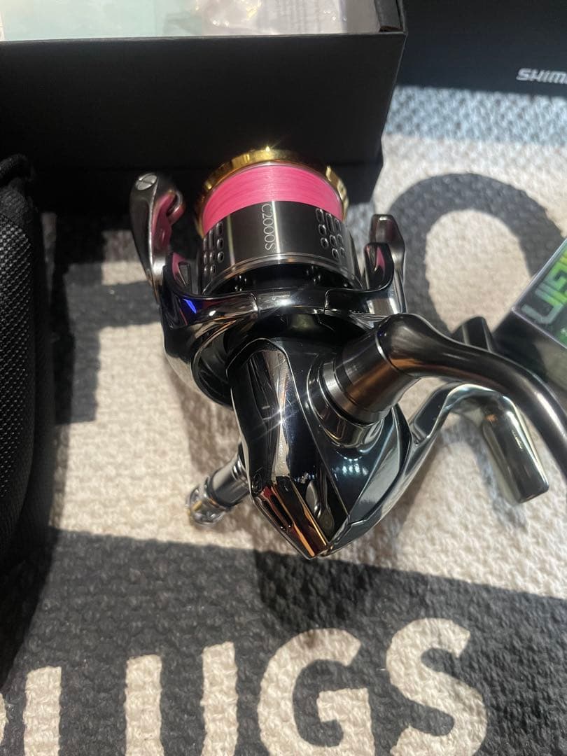 SHIMANO 18ステラ　C2000S スピニングリール　中古品