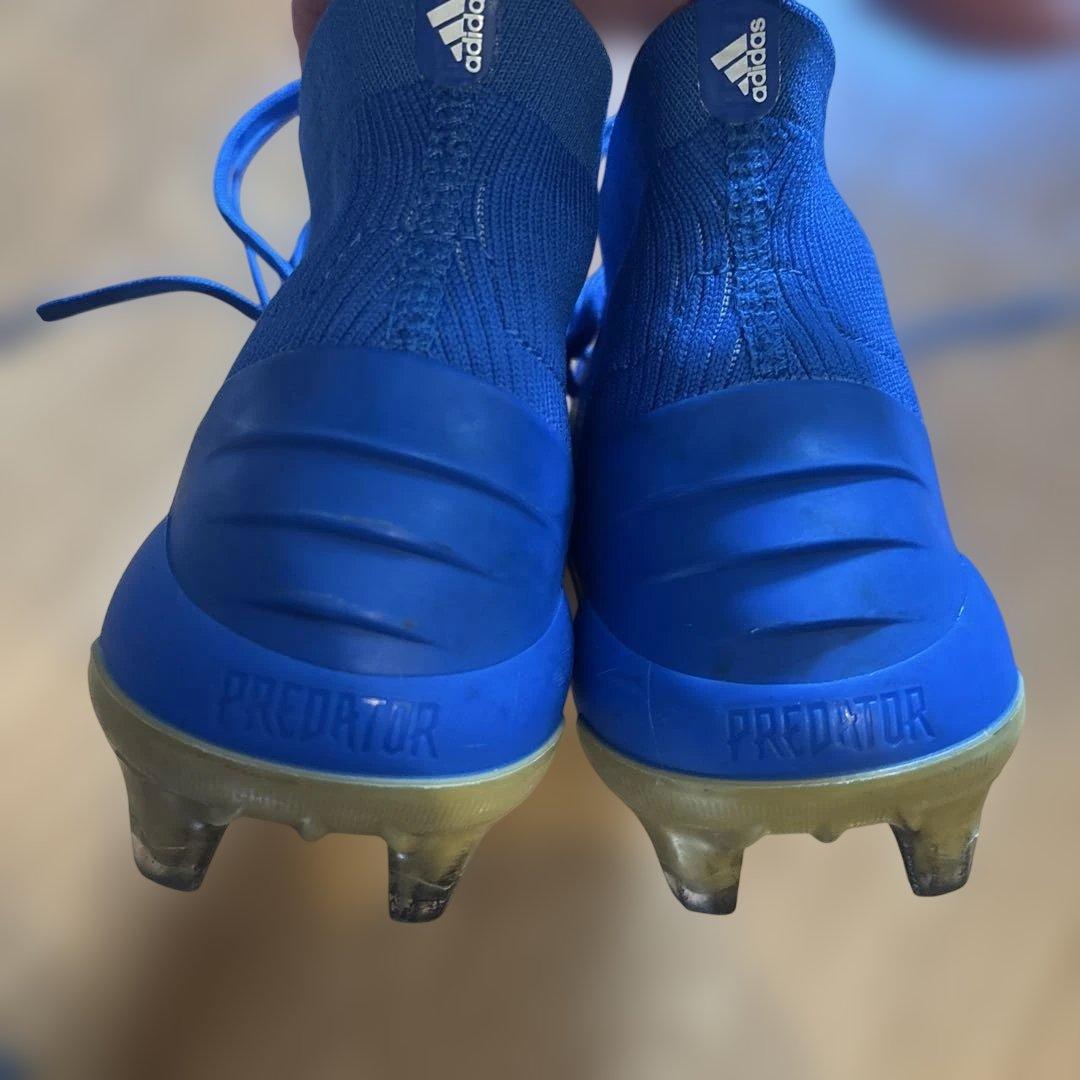 adidas Predator スパイク 青/金