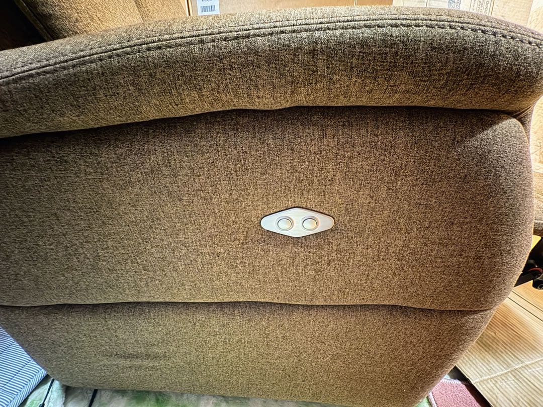 ニトリ 電動リクライニングチェア★ブラウン　布張り　送料無料