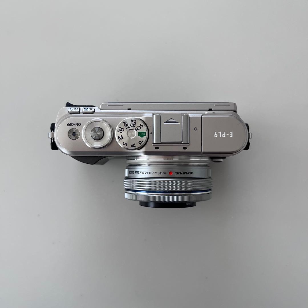 デジタルカメラ OLYMPUS PEN E-PL9