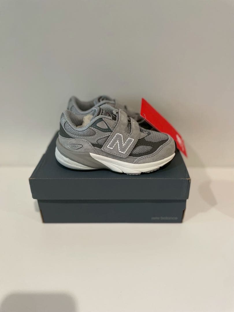 New Balance IV990GL6 グレー　14.5cm 新品未使用