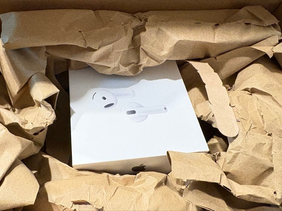 【新品未開封】AirPods4 ノイズキャンセリング搭載