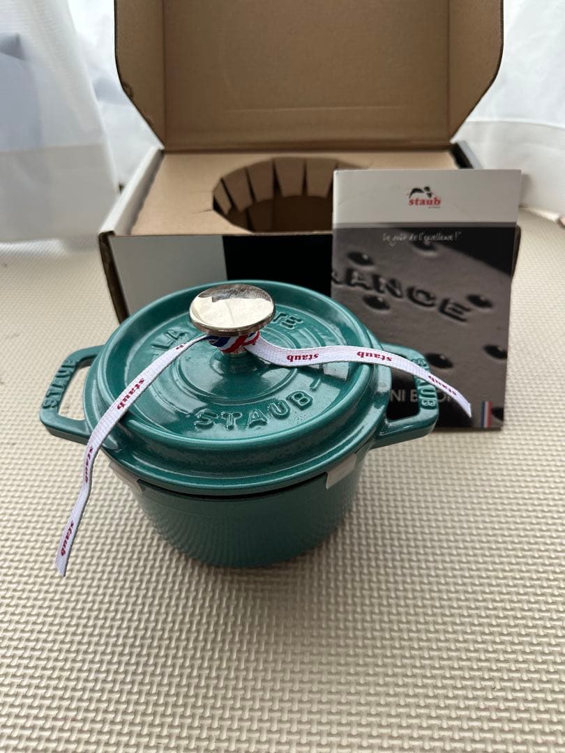 STAUB　ストウブ　ピコ・ココット　ラウンド　ミント　14cm　未使用品
