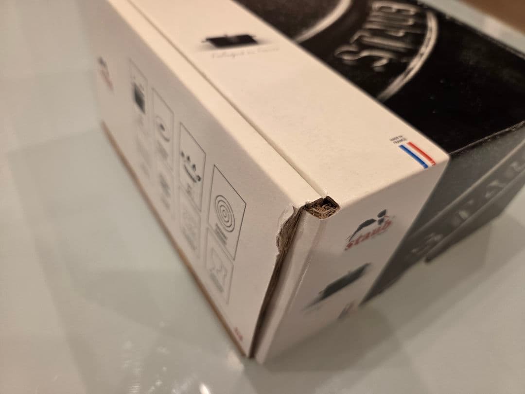 新品/未使用品 STAUB ココット ラウンド ブラック 16cm