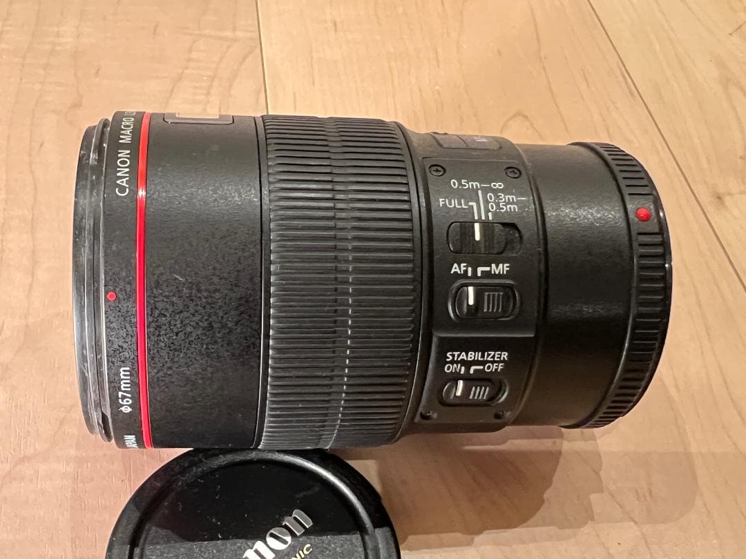 Canon EF100mm F2.8Lマクロ IS USM