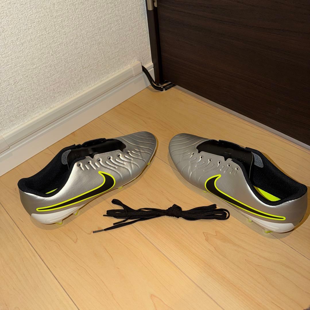 Nike Tiempo Legend 10 Club サッカースパイク　29cm