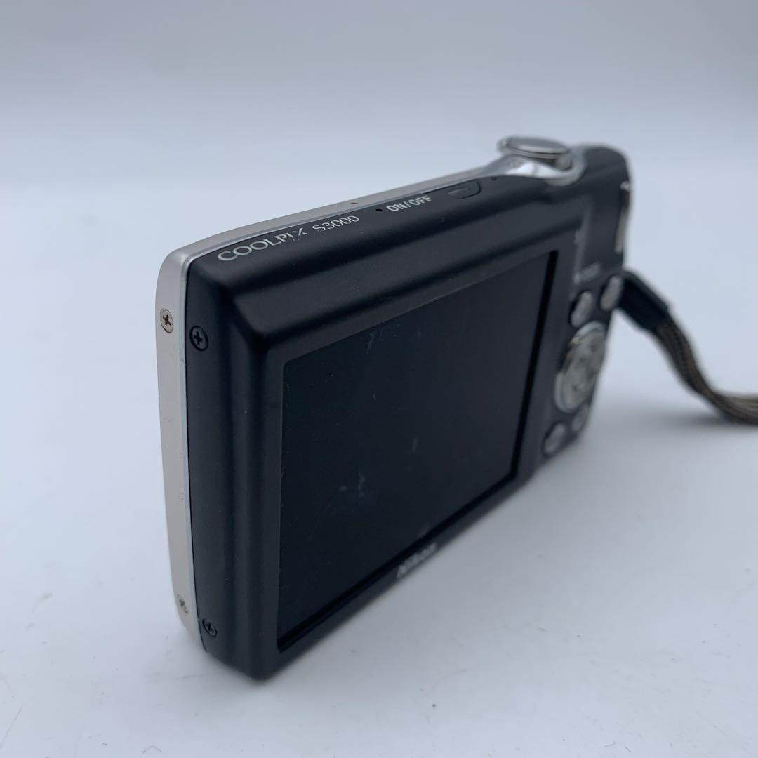 Nikon ニコン COOLPIX S3000 コンパクトデジタルカメラ