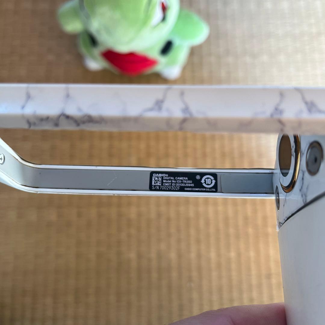 CASIO EXILIM EX-TR350 自撮りカメラ