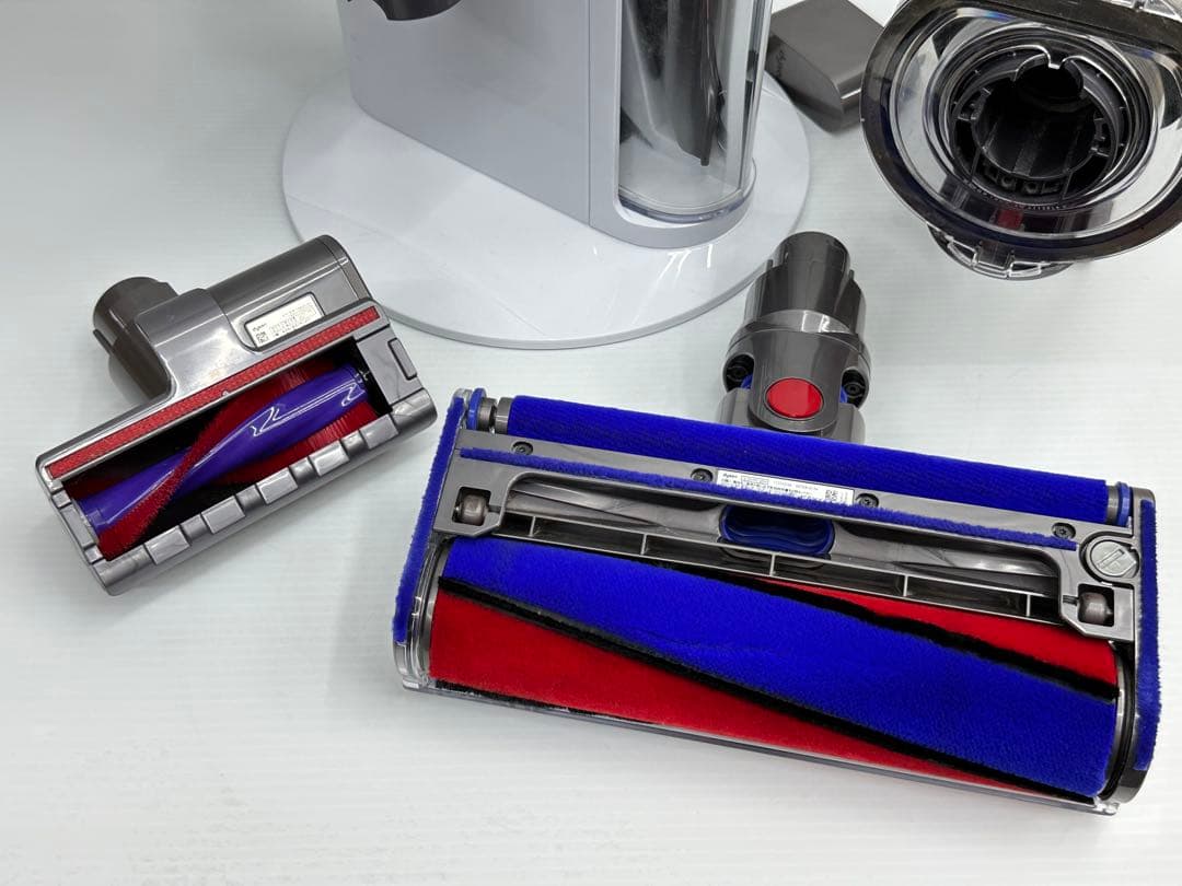 動作保証品　ダイソン　掃除機　SV12 スタンド付き　本体　純正品　美品　綺麗