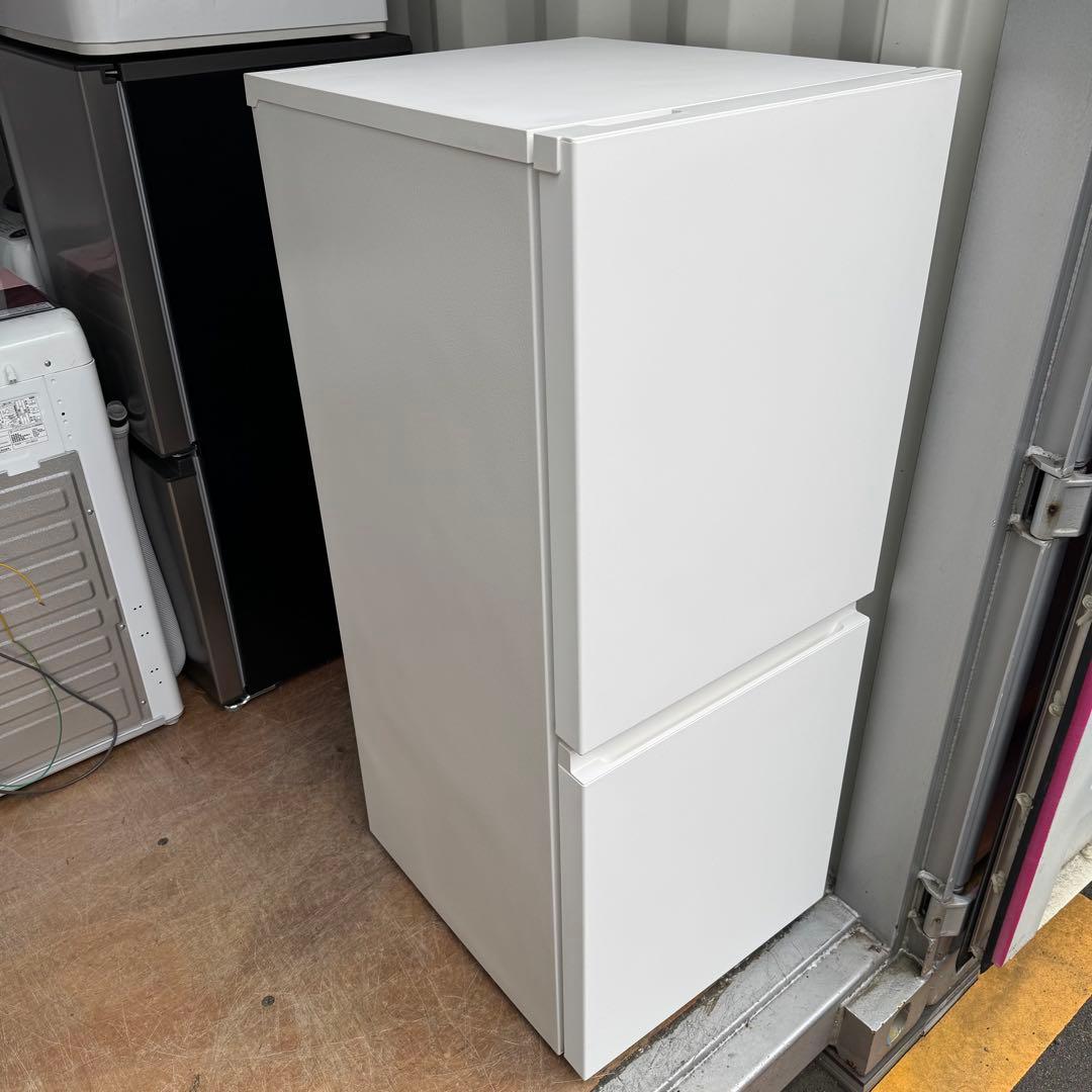 C7427★2024年製★ほぼ新品★パナソニッ冷蔵庫マットホワイト　インバーター