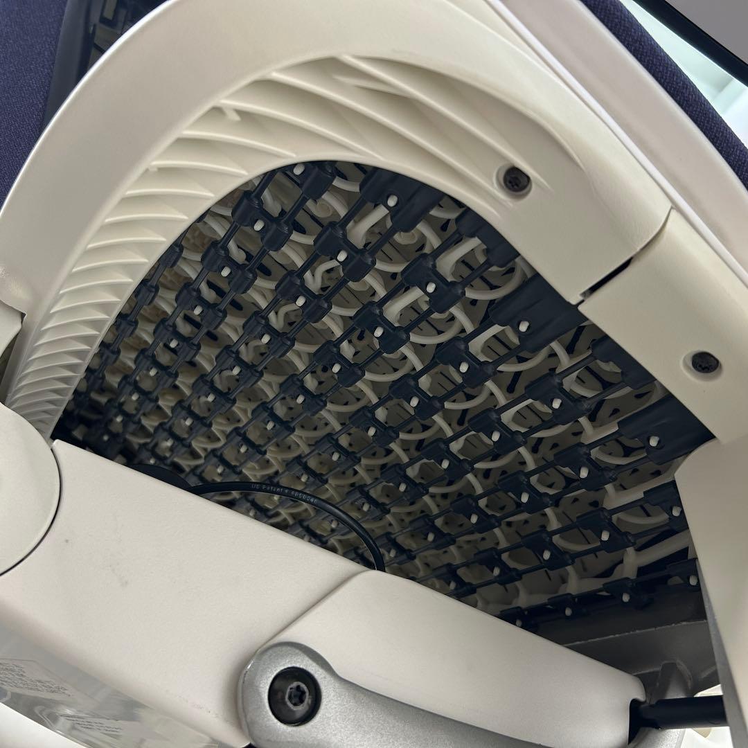 D エンボディチェア 最高級 ハーマンミラー ホワイト Embody