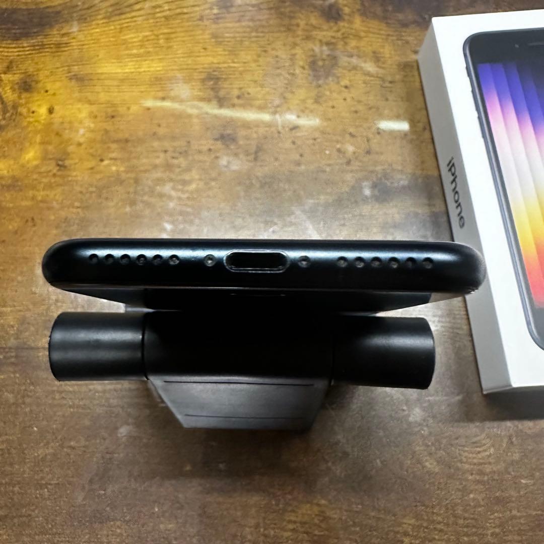 iPhoneSE3 128GB ブラック SIMフリー バッテリー100%