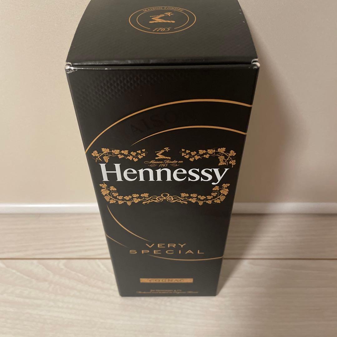 ウイスキー陸 4L 2本セット おまけにヘネシー付き