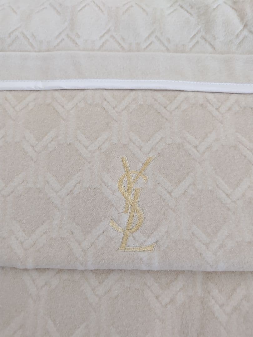 YSL イブサンローラン　シルク毛布