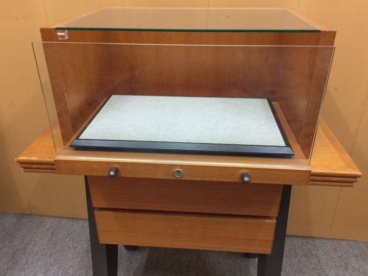 世界的有名なあの時計の元ブティックShow case⭐️